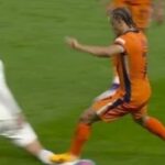 Hollandalı Futbolcu Mert Müldür’e Sert Müdahale