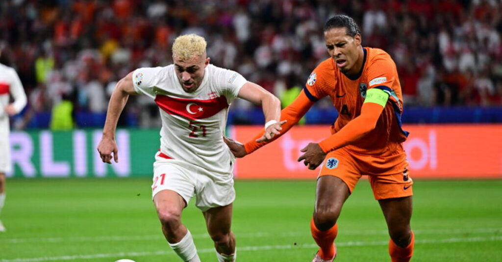 Hollanda, Türkiye’yi 2-1 Yenerek Yarı Finale Yükseldi!
