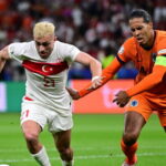 Hollanda, Türkiye’yi 2-1 Yenerek Yarı Finale Yükseldi!