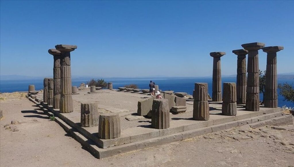 Assos Antik Kenti’nde Yangın Sonrası Soğuma Çalışmaları Tamamlandı.