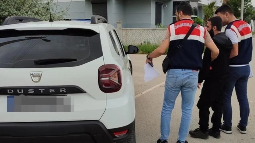 İzmir’de DEAŞ Operasyonu: 11 Şüpheli Yakalandı