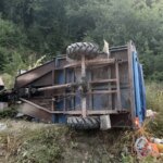 Karabük’te tarım aracı şarampole devrildi, 1 ölü 6 yaralı!