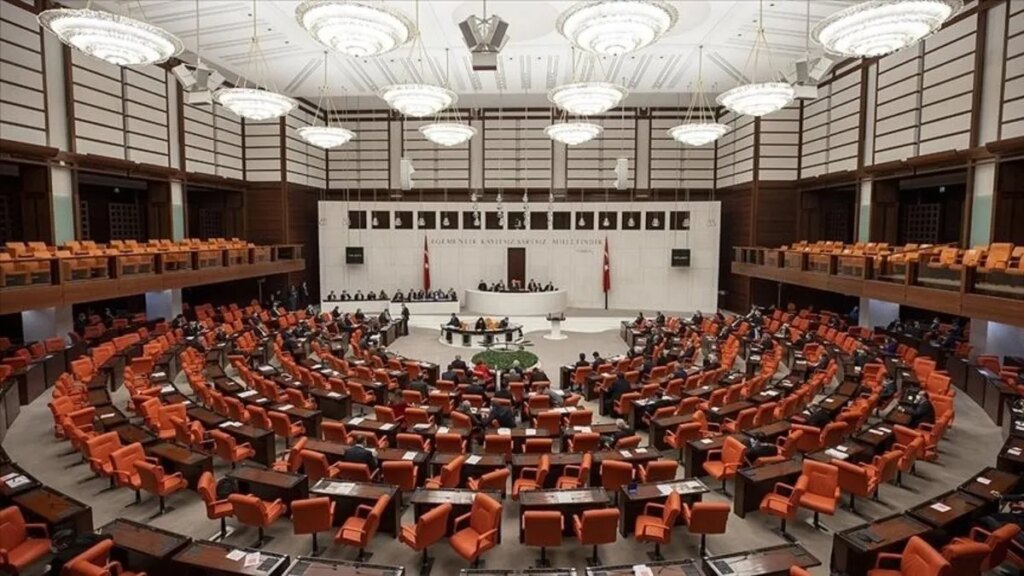Ogretmenlik Meslek Kanunu Tasarısı Komisyonda Tartışılıyor