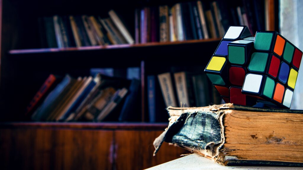 Rubik Küp ve Kara Delikler Arasındaki İlginç İlişki