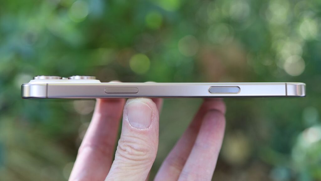 iOS 18.3 ile iPhone 16 ve 16 Pro Kullanıcıları İçin Yeni Özellikler!