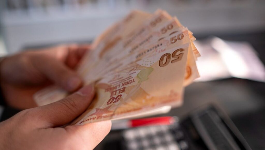 MEMUR VE MEMUR EMEKLİSİ İÇİN ZAM SENARYOSU: DETAYLAR BU BAŞLIKTA!