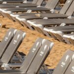 İspanya’da Turizm Karşıtları Şezlongları Yok Ediyor