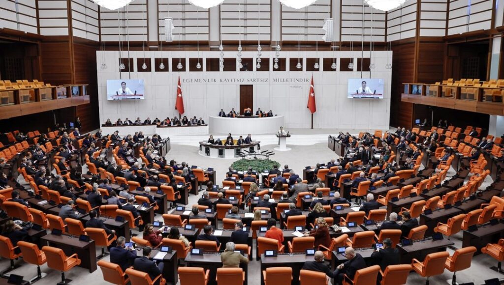 Memurlara Kademe Hakkı ve Diğer Önemli Düzenlemeler!