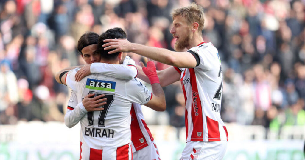 “Sivasspor, Kayserispor’u 5-2 mağlup ederek galibiyet hasretini sonlandırdı”