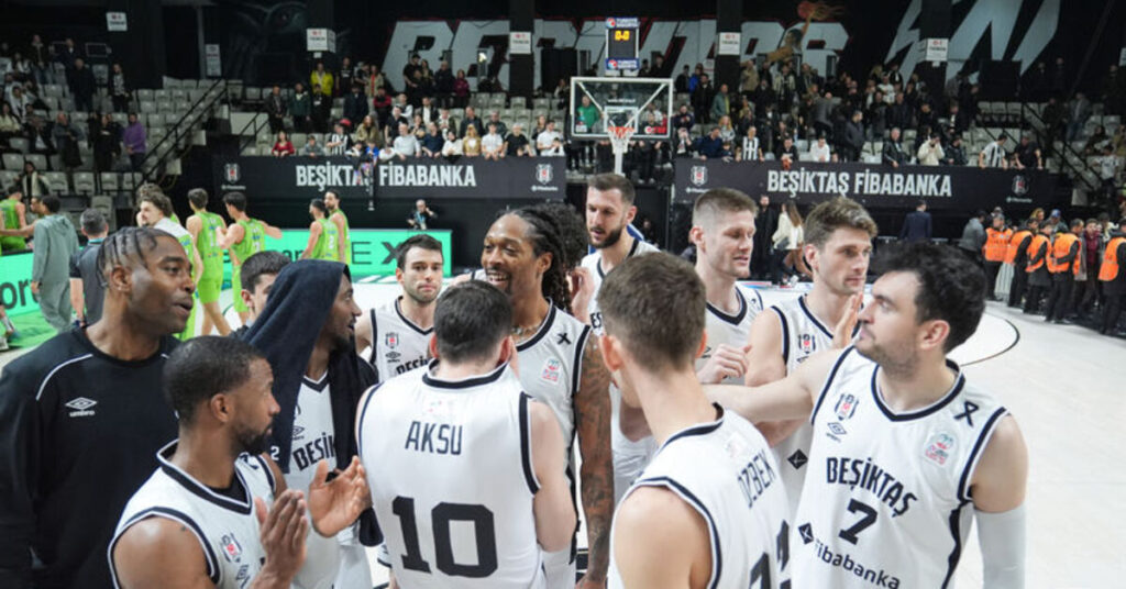 Beşiktaş, Dreamland Gran Canaria deplasmanında