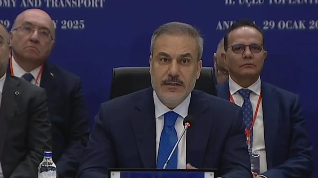 Fidan: Türkiye-Azerbaycan-Özbekistan Dışişleri, Ticaret, Ekonomi ve Ulaştırma Bakanları Üçlü Toplantısı Başladı