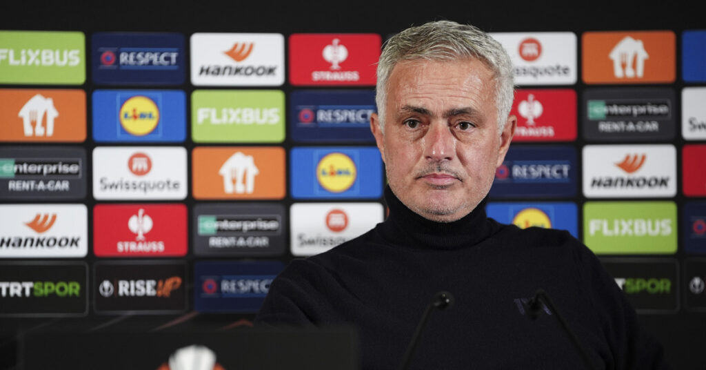 “Fenerbahçe’nin Mourinho’dan açıklamalar: Oyuncularım gurur verdi”