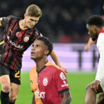 Galatasaray’da bek sorunu devam ediyor