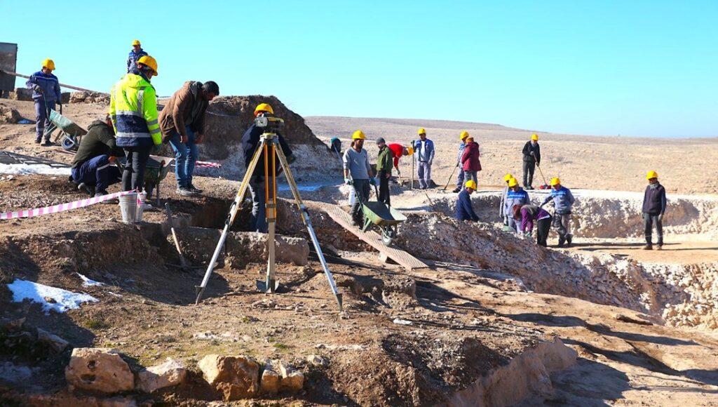 Zerzevan Kalesi’nde Kazı Çalışmaları Devam Ediyor