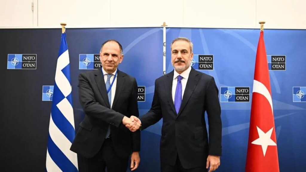 Bakan Fidan Yunanistan Dışişleri Bakanıyla Görüştü