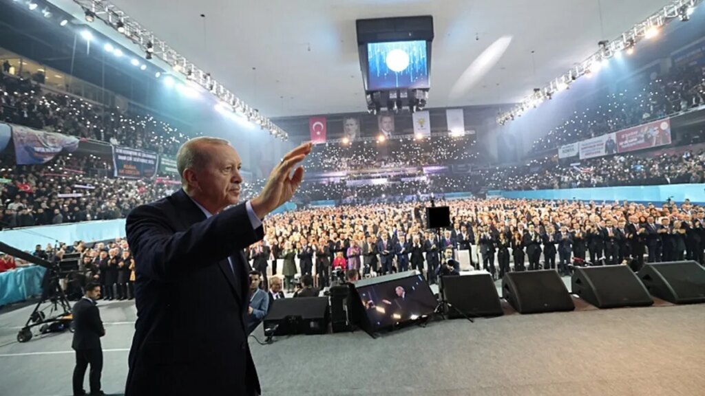 Erdoğan’dan Gençlere Vurgu: Yarınları Birlikte Şekillendiriyoruz