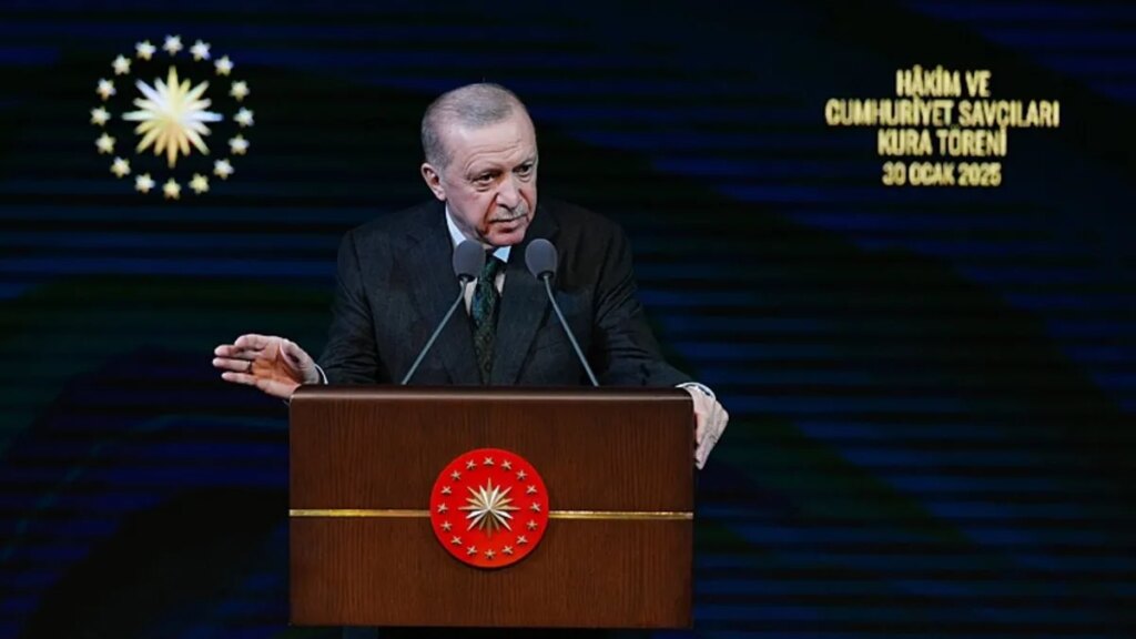 Başkan Erdoğan: “Kimse Hukukun Üstünde Değil!”