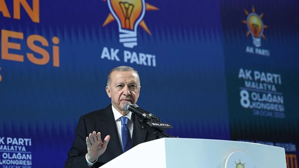 Erdoğan’dan Muhalefete Göz Boyama Eleştirisi