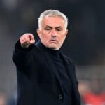 Mourinho’ya UEFA’dan ceza!