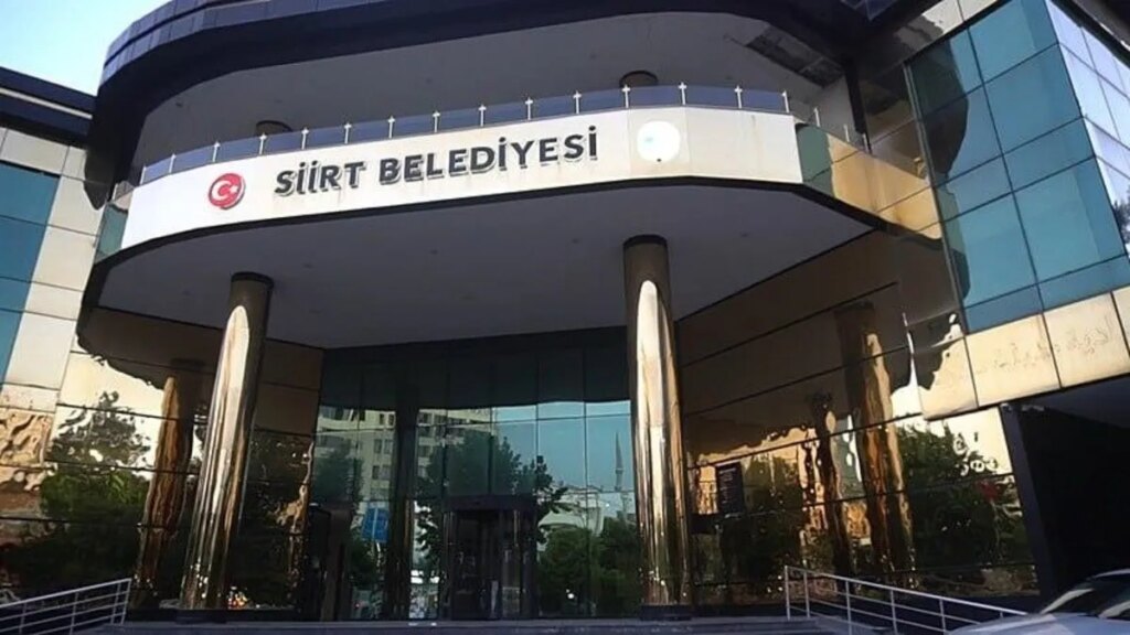 Siirt Belediyesi’ne Vali Kemal Kızılkaya kayyum olarak atandı!