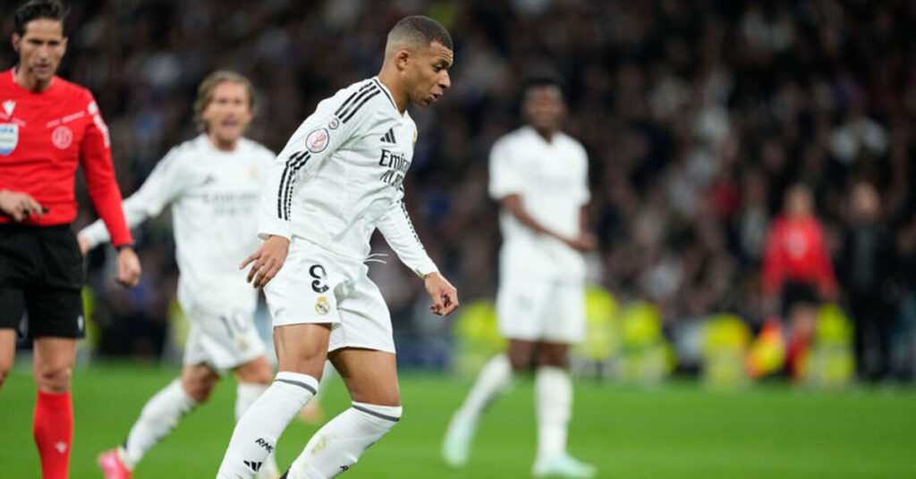 Real Madrid, Espanyol’a Takıldı: Lider Yara Aldı!