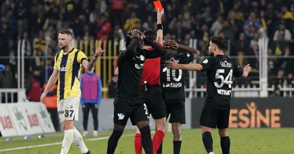 Çaykur Rizespor’dan Flaş Paylaşım: “Maç Bitti!”