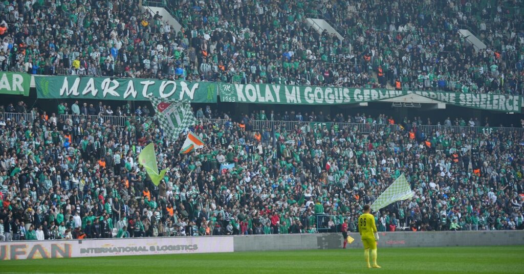 “Bursaspor, 414 Bin Taraftarla Rekor Kırdı!”