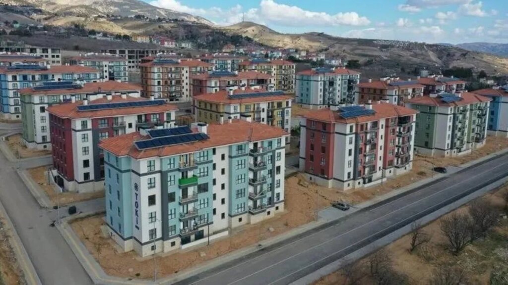 Deprem Bölgesinde Altyapı Yenileniyor