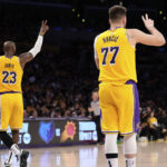 “LeBron James Lakers’ı Sürükledi, Jazz’a Fark Attı”