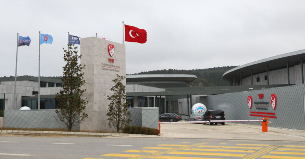 2024-2025 Sezonu Lisans Süreci Tamamlandı: Kulüplere Verilen Cezalar ve Lisanslar!