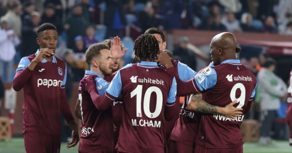 “Trabzonspor, Eyüpspor’u mağlup ederek sahasındaki zaferini sürdürdü”