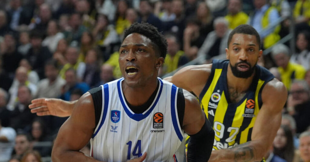 Anadolu Efes, Stanley Johnson ile Sözleşmesini Feshetti