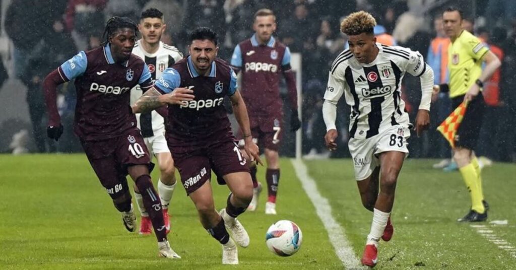 Trabzonspor Beşiktaş’a 2-1 Mağlup Oldu