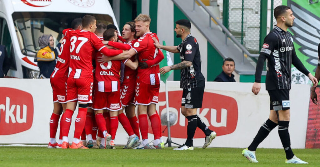 Samsunspor Deplasmanda Konyaspor’u Devirdi!