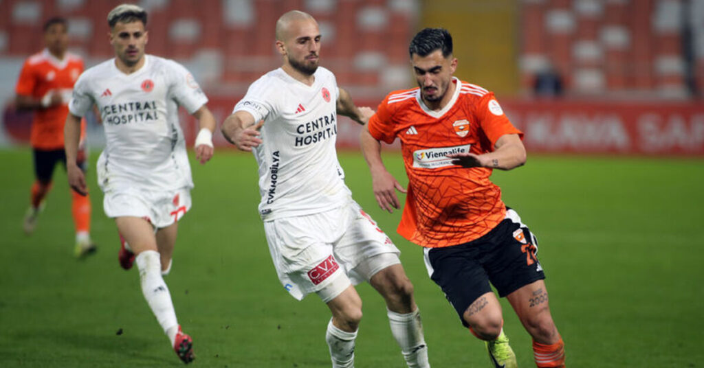 Ümraniyespor ve Adanaspor 1-1 Berabere!