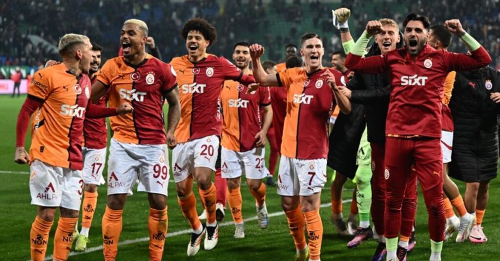 “Son Dakika: Olay Yerindeki Haber Muhabiri Olarak Görev Yapıyoruz!”