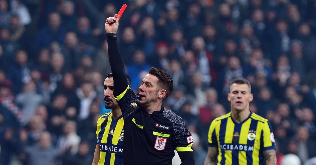 “Galatasaray ve Fenerbahçe’ye Ağır Fatura: Derbiler Sonunda Verilen Cezalar” “Yeni Araştırma: Dikkat Çekici Haberler” “Kahve Tüketiminin Sağlığa Faydaları Ortaya Çıktı!”