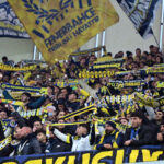 Fenerbahçe’ye Tribün Kapatma Cezası!