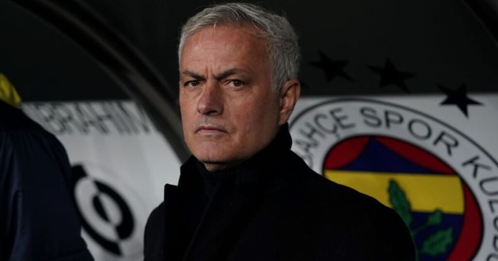 “Fenerbahçe’nin UEFA Avrupa Ligi’nde Şok Eşleşme! Mourinho’nun Eski Takımlarıyla Yolculuk”