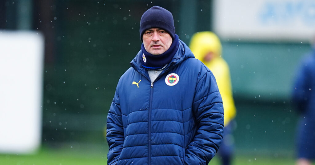 Fenerbahçe’den Derbi Öncesi Kar Yağışı Engeli!