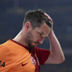 Yaşlanan Mertens’in performansı düşüyor