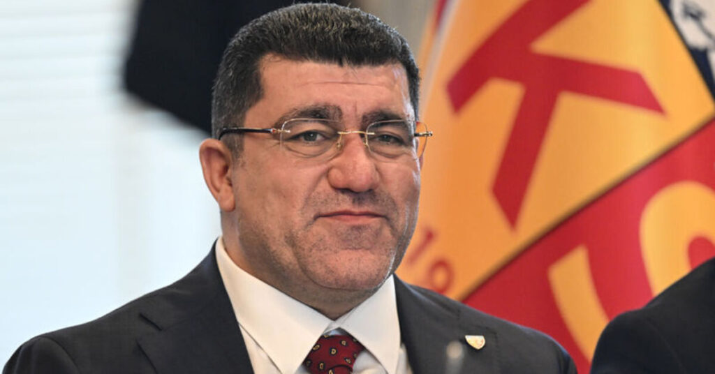 Kayserispor Olağanüstü Genel Kurulu’nda Başkan Nurettin Açıkalın Yeniden Seçildi