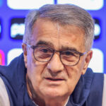 “Trabzonspor Teknik Direktörü Güneş: Hak Ettikleri Galibiyet” “Düşmanlarım Olsa Ne Olur, Ben Yanlış Yapmam!”