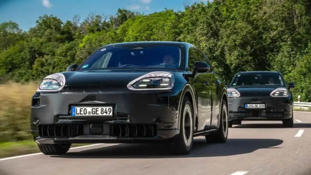 Porsche’nin Şaşırtan Kararı: İçten Yanmalı Motorlar Devam!