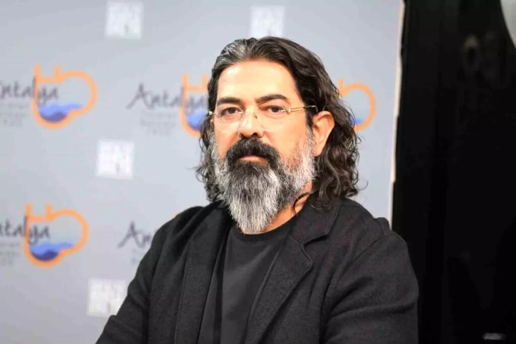 14 Şubat Sevgililer Günü’nde 75 Milyon Dal Çiçek İhraç Edildi!