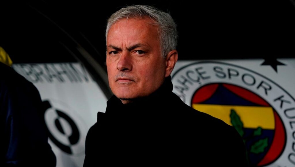 Mourinho’dan Anderlecht maçına derbi sürprizi