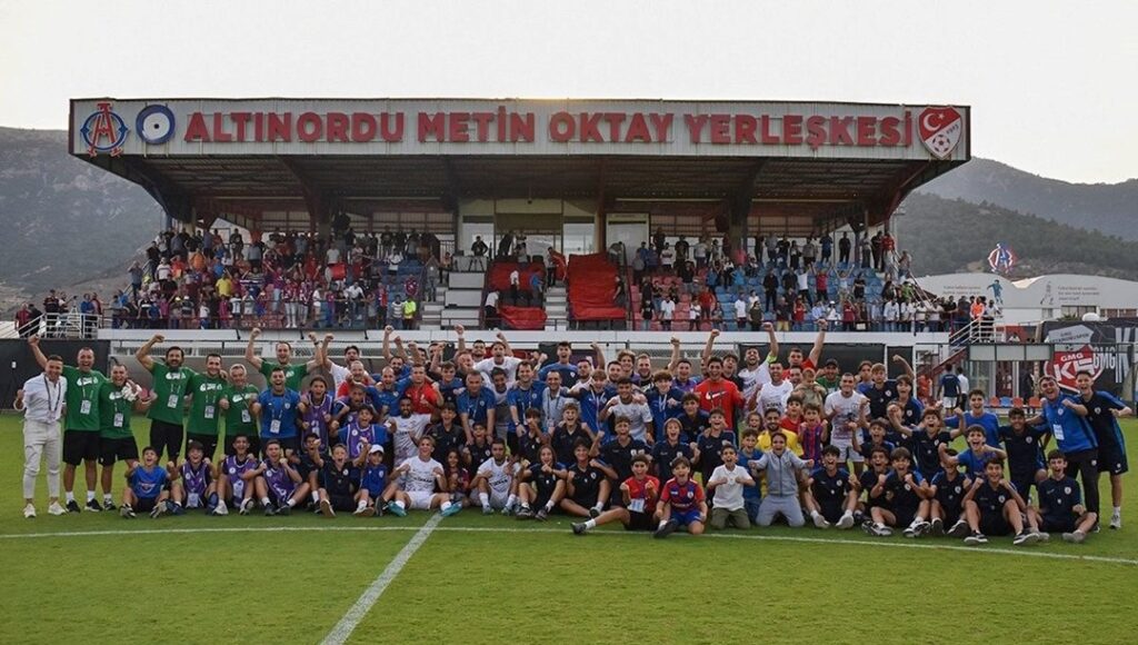 Altınordu altyapı takımlarını kapattı