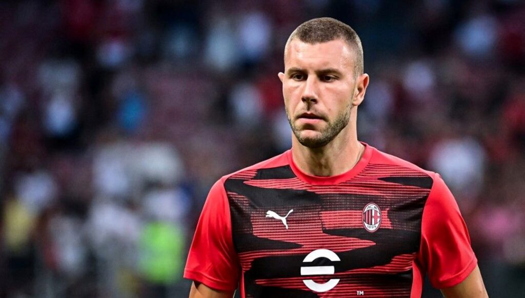 Galatasaray, Milan’dan Pavlovic’i transfer etmeye hazırlanıyor!