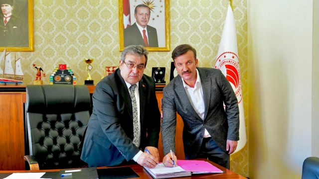 Mersin’de Hayvan Küpeleme Yetkisi Devredildi