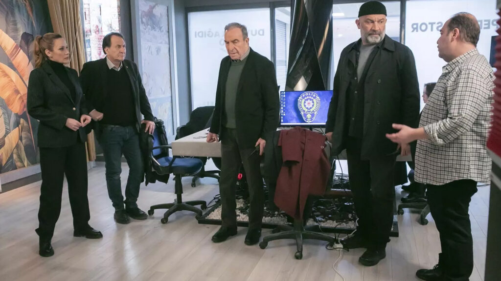 Arka Sokaklar 702. Bölüm İzle – Son Bölüm Full İzle Linki